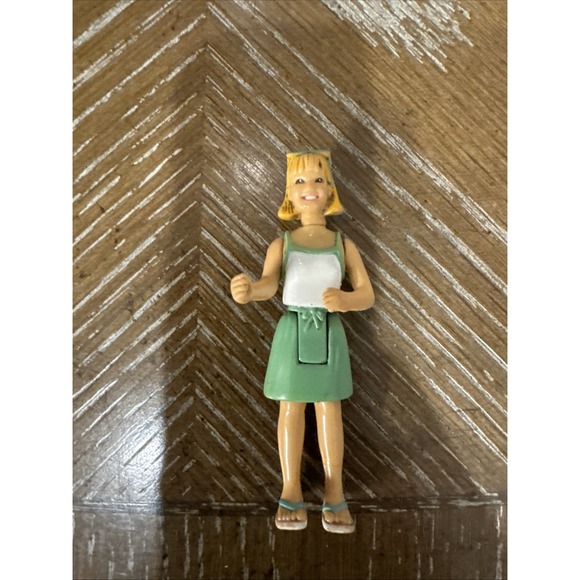 Fisher Price Dollhouse‎ Sweet Street Figure Doll BEACH MOM Beach Tank & Skirt - Picture 1 of 4